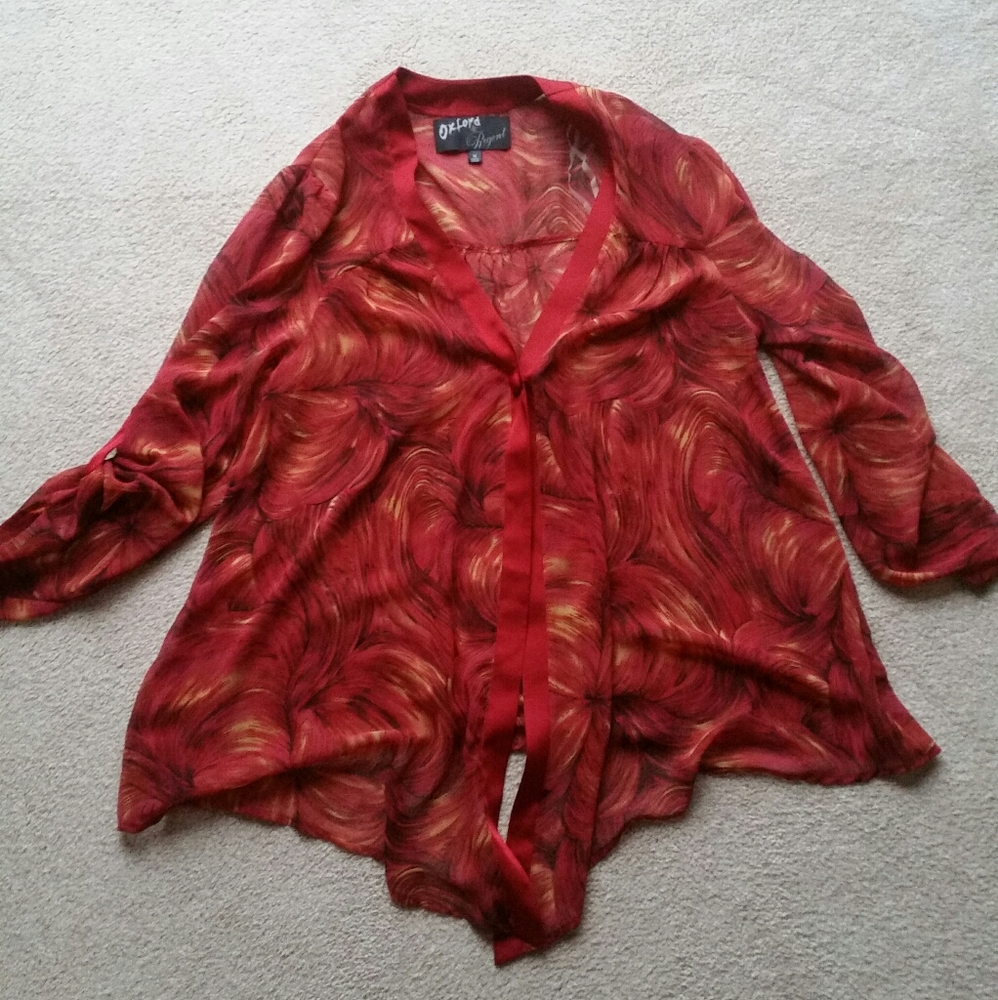 Red top size medium